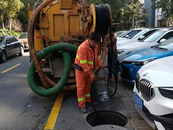 龙岗排污管道清淤